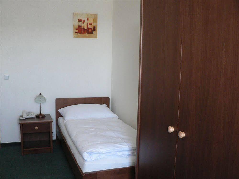 Pytloun Wellness Hotel Hasistejn Místo المظهر الخارجي الصورة